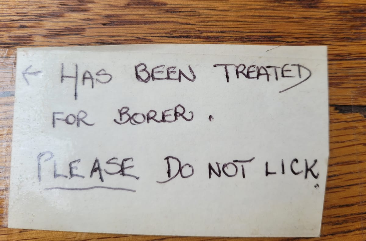 Popped into the Hutt recycle centre, saw this on a wooden chest